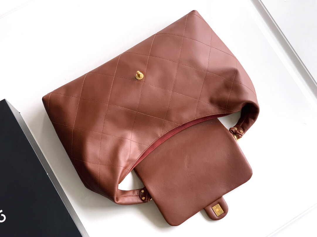 Chanel 25K Medium - Large - Maxi Hobo Shiny Calfskin & Gold-Tone Metal Shoulder Bag Black - Image 81