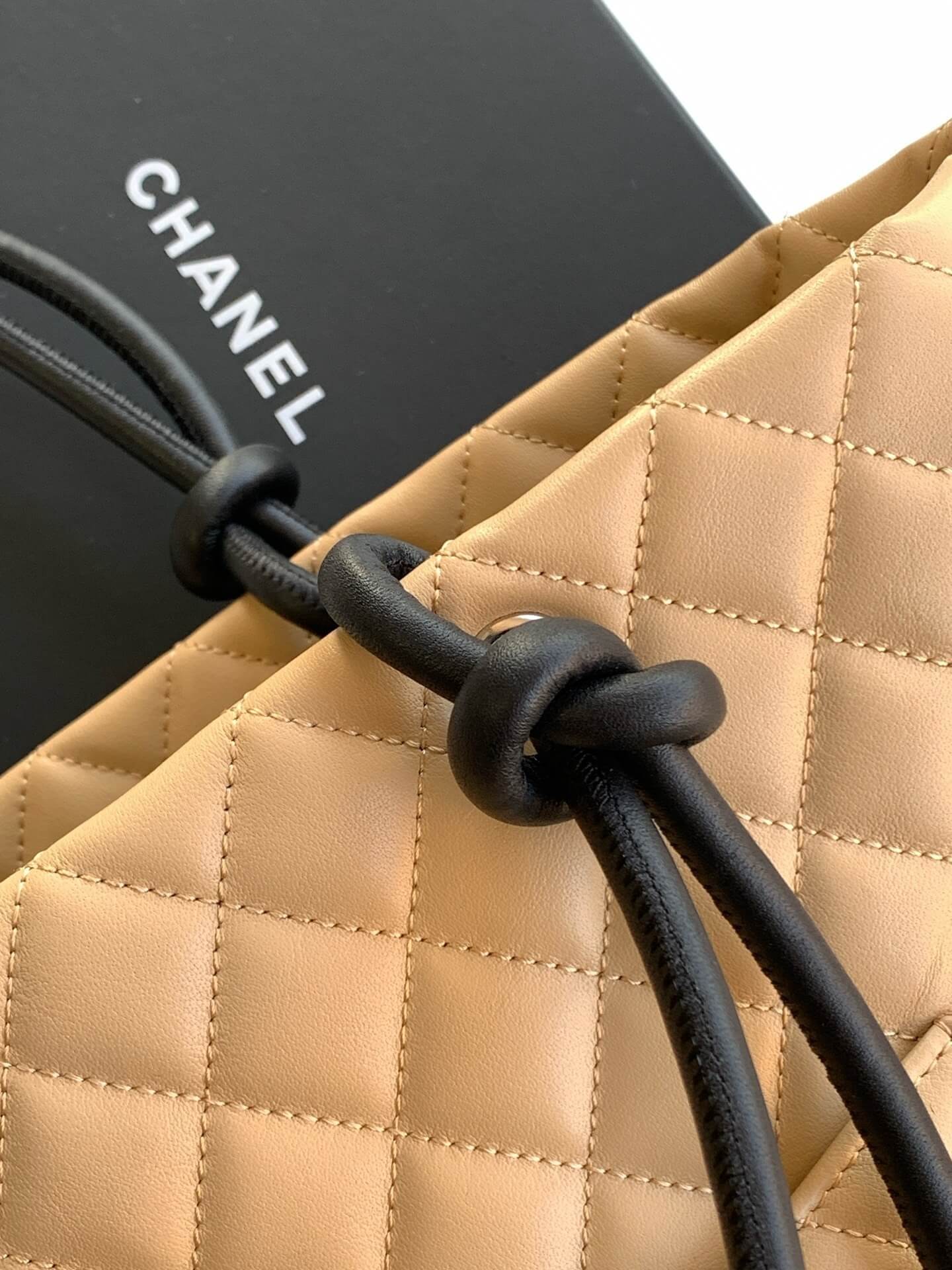 Chanel Cambon Ligne Crafted Soft Calfskin leather Tote Shoulder Handbag - Image 94