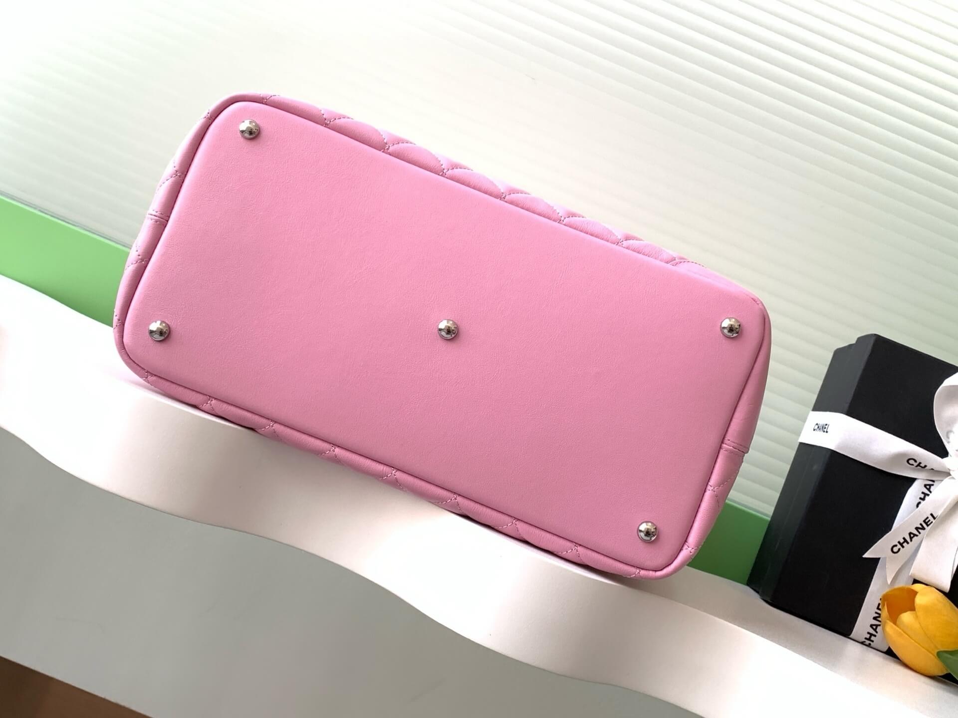 Chanel Cambon Ligne Crafted Soft Calfskin leather Tote Shoulder Handbag - Image 79