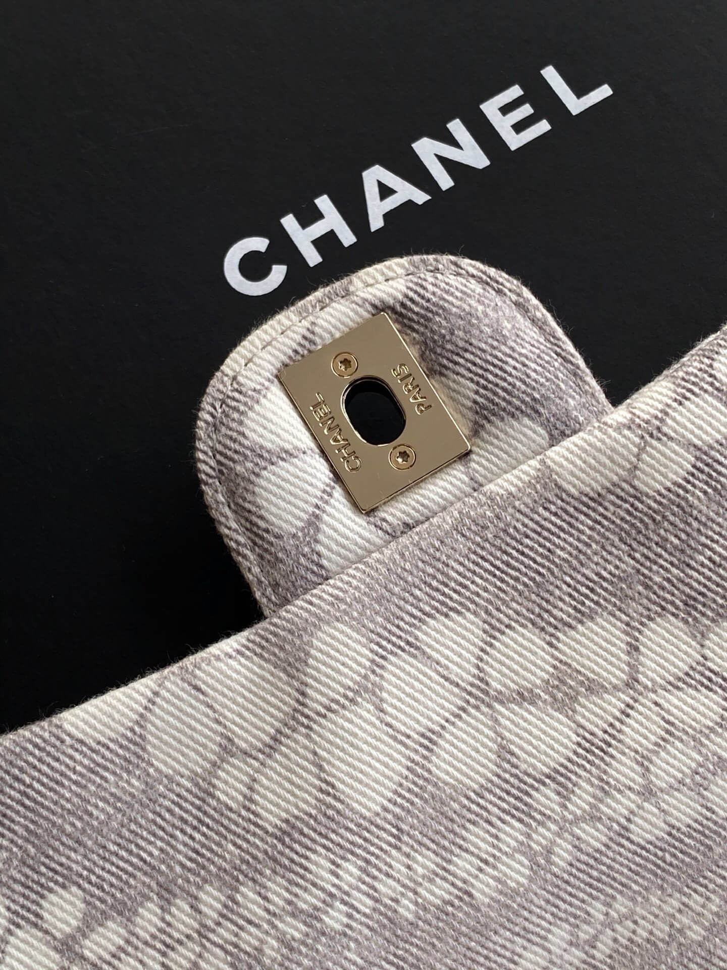 Chanel Coco Beach Flab Shoulder Bag Printed Denim and & Gold-Tone Metal Hardware - Image 4