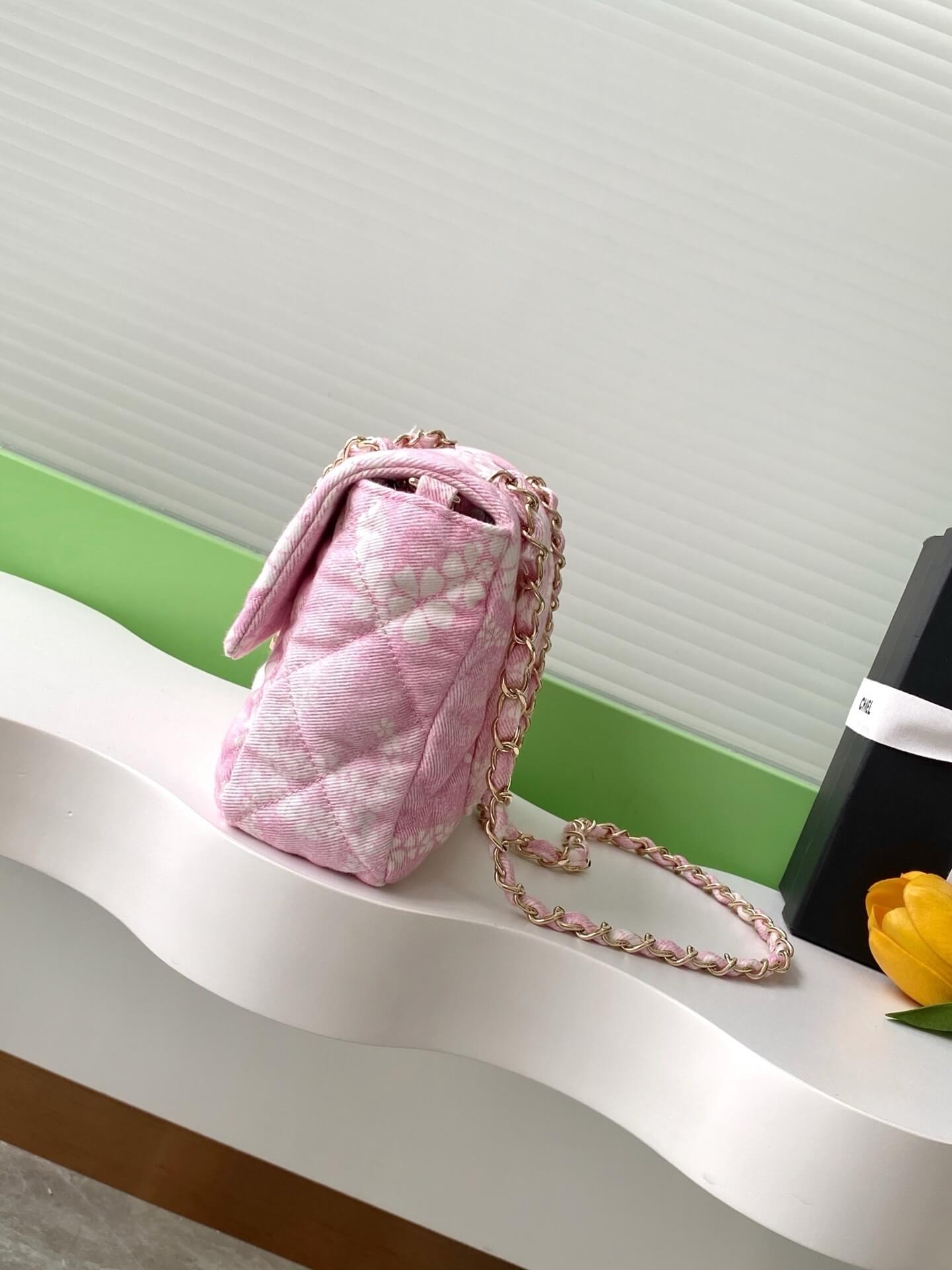 Chanel Coco Beach Flab Shoulder Bag Printed Denim and & Gold-Tone Metal Hardware - Image 26