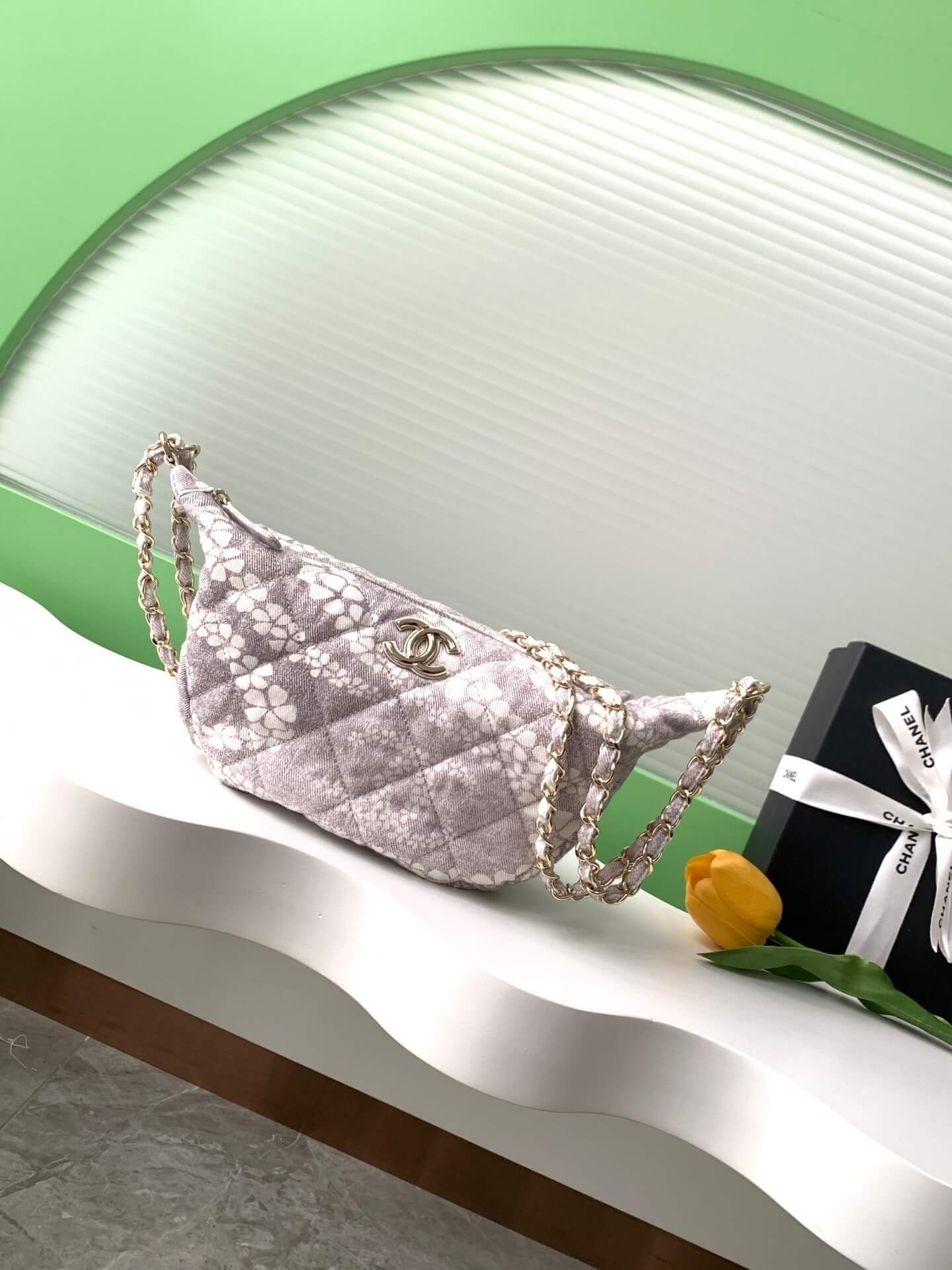 Chanel Coco Beach Hobo Shoulder Crossbody Bag Printed Denim & Gold-Tone Metal Hardware - Image 19