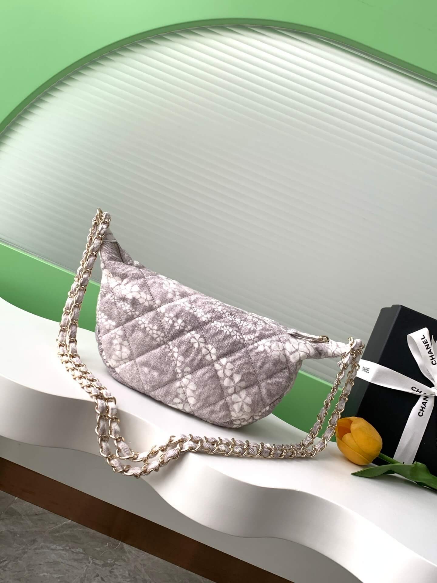 Chanel Coco Beach Hobo Shoulder Crossbody Bag Printed Denim & Gold-Tone Metal Hardware - Image 20