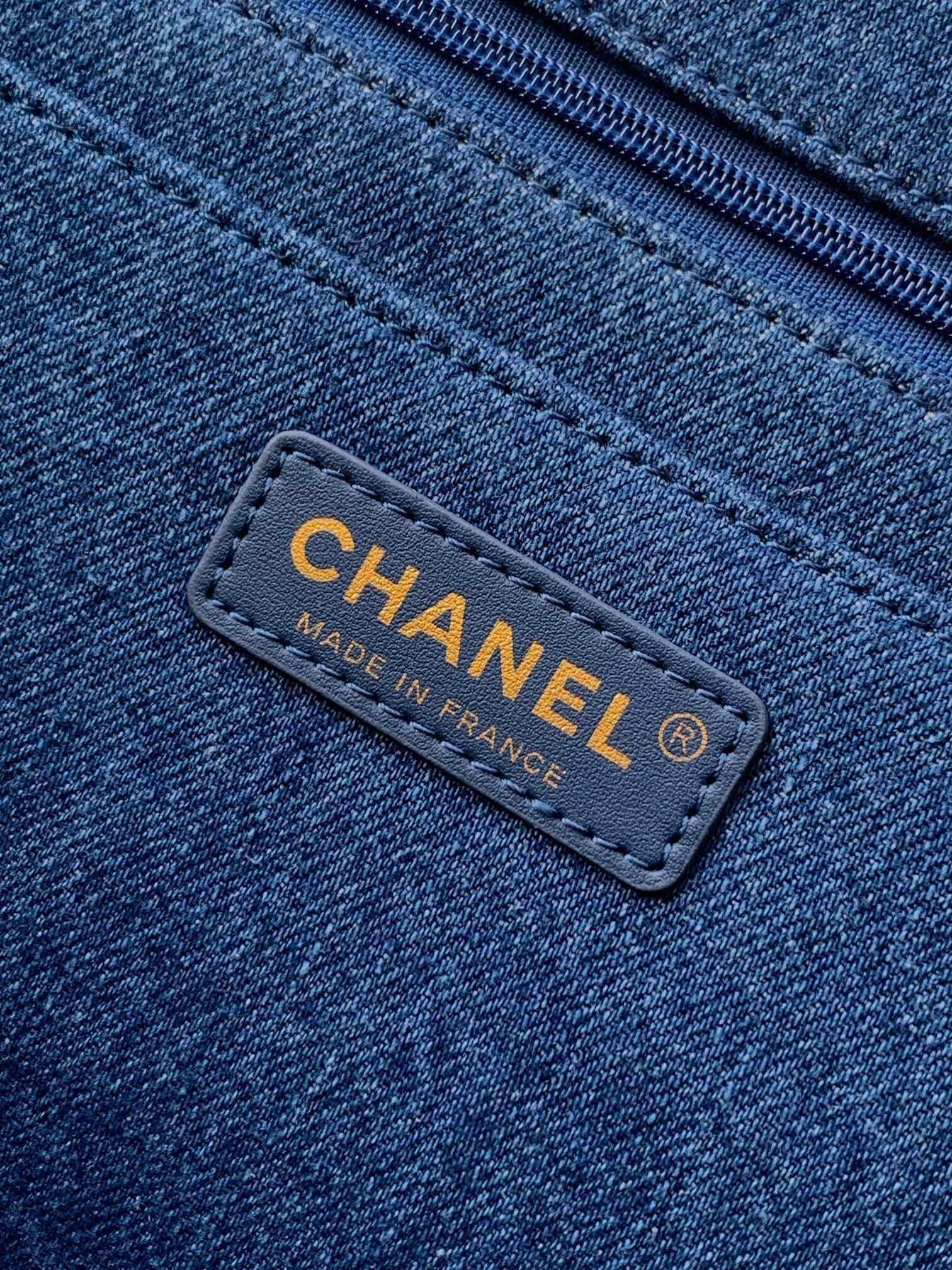 Chanel Denim Shearling Hieroglyph Flap Shoulder Handbag Blue - Image 5