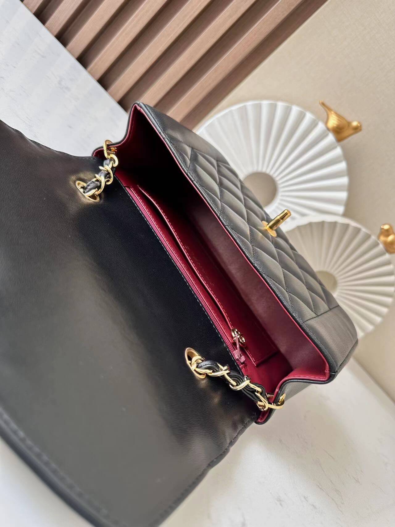 Chanel Diana Classic Single Flap lambskin Leather Gold-tone Hardware Shoulder Crossbody Bag - Image 3