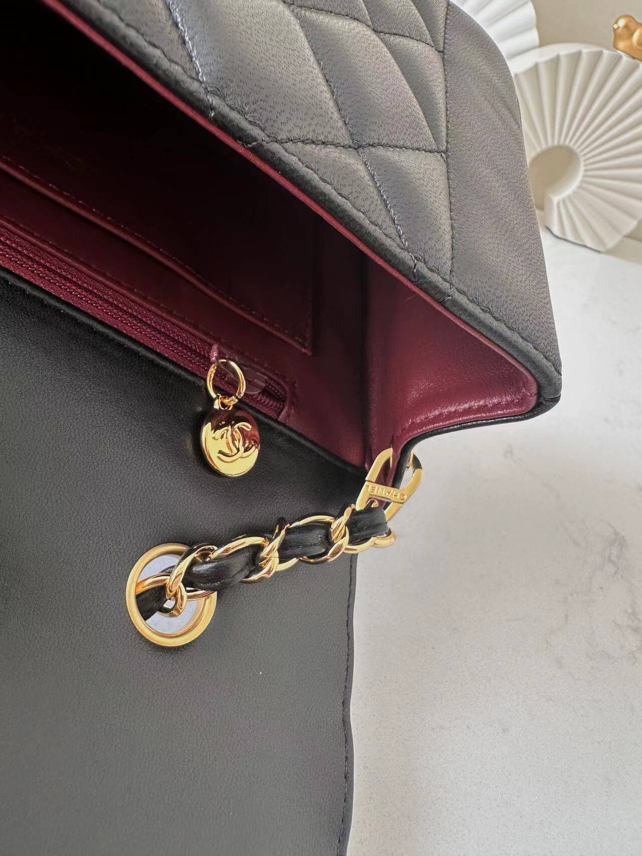 Chanel Diana Classic Single Flap lambskin Leather Gold-tone Hardware Shoulder Crossbody Bag - Image 4