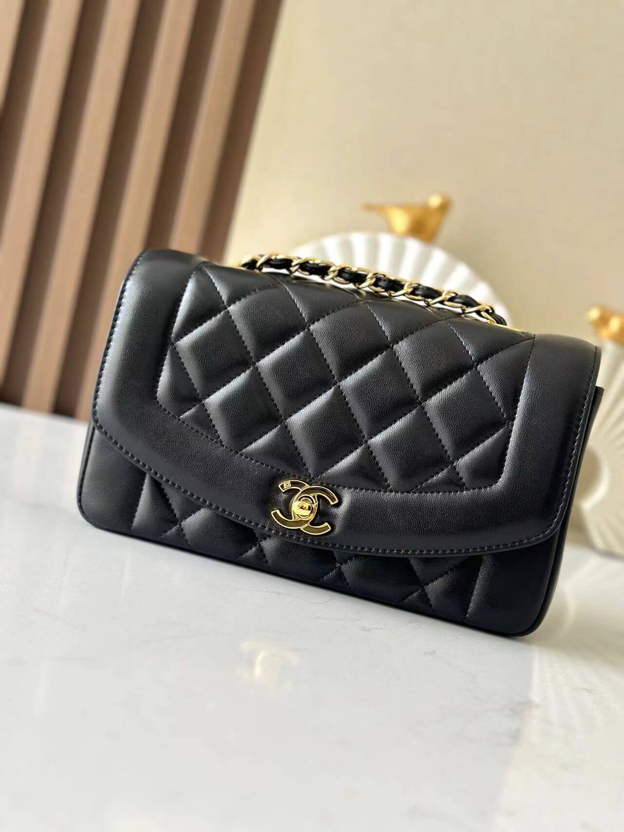 Chanel Diana Classic Single Flap lambskin Leather Gold-tone Hardware Shoulder Crossbody Bag