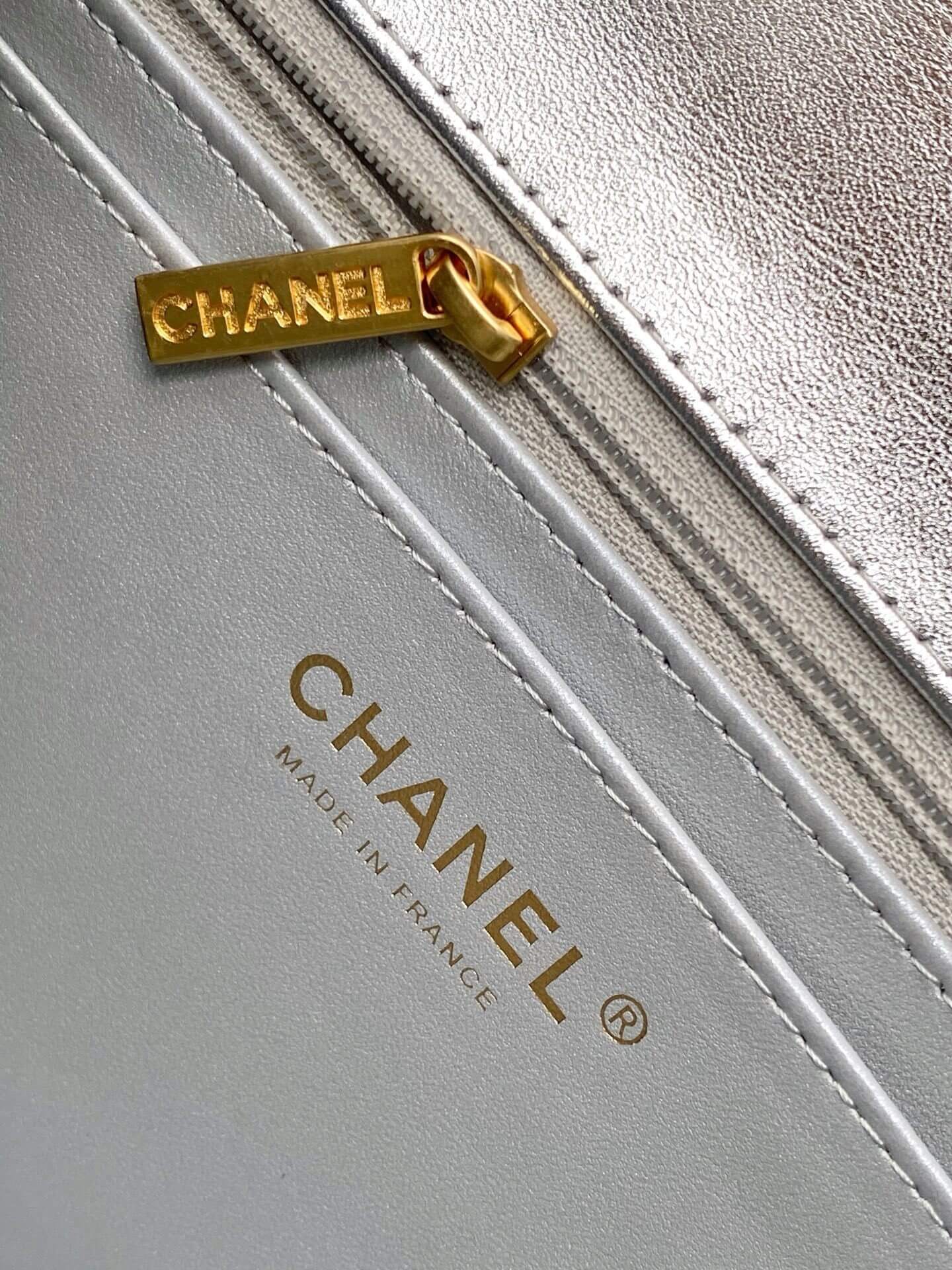 Chanel Flap Chain strap Calfskin Leather Shoulder Bag - Image 31