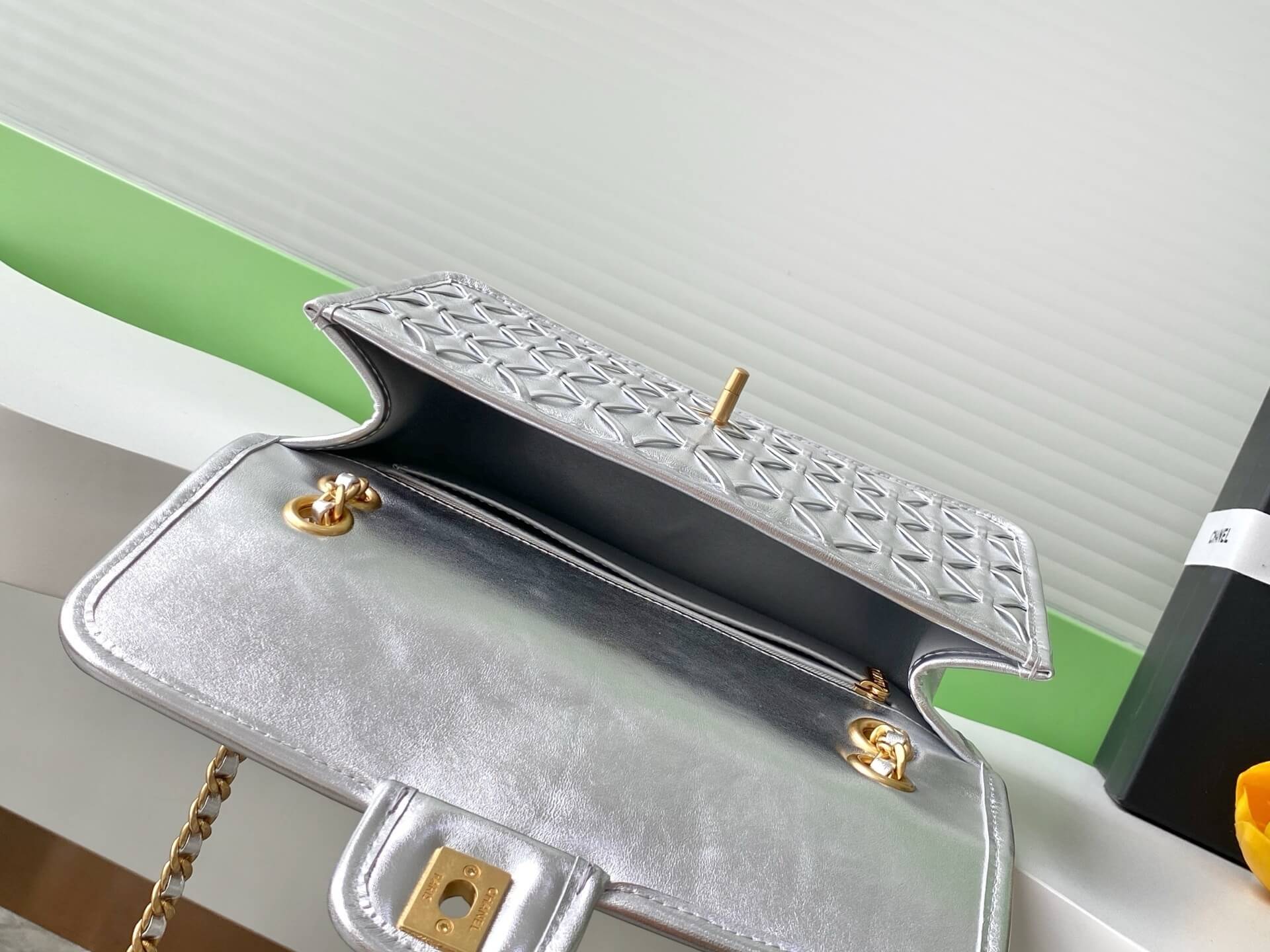 Chanel Flap Chain strap Calfskin Leather Shoulder Bag - Image 30