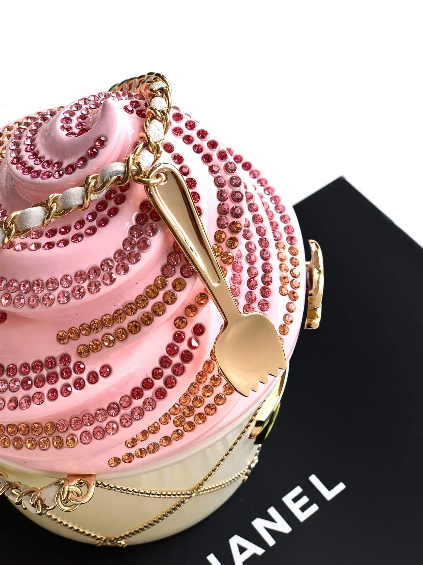 Chanel Ice Cream Minaudiere Shoulder Crossbody Bag Plexi, Strass & Gold-Tone Metal White, Pink & Light Green - Image 5