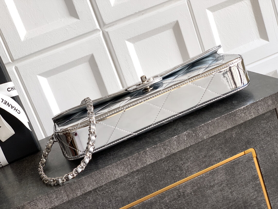 Chanel Large Flap Shoulder Bag with Top Handle Metallic Mirror Calfskin & Gold-Tone Metal - Image 36