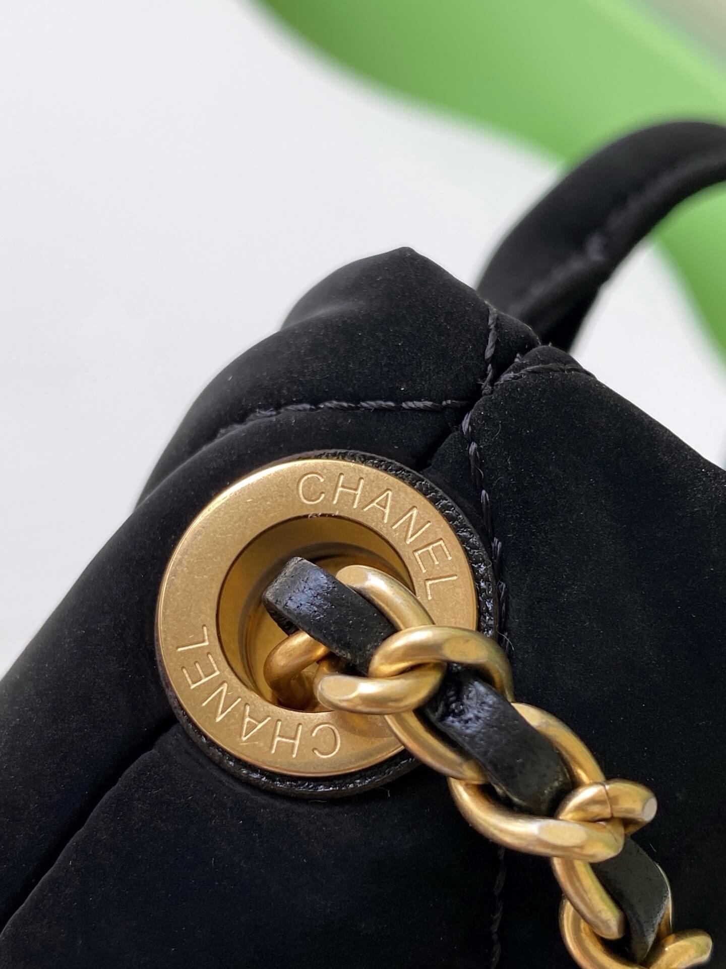 Chanel Maxi Mini - Small Velvet-Effect Nylon & Gold-Tone Metal Shoulder Handbag Black - Image 16