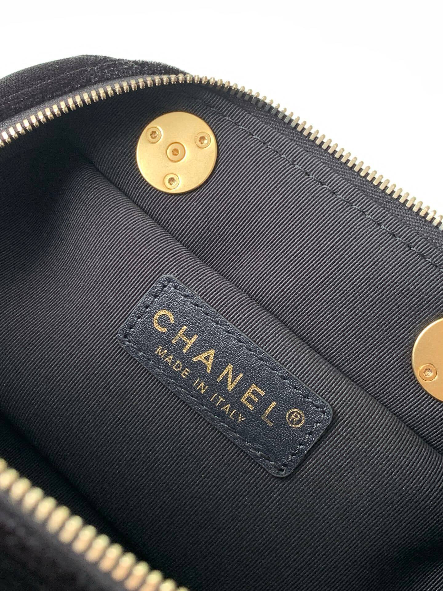 Chanel Mini Bowling quilted Velvet Calfskin Leather Shoulder Crossbody Handbag - Image 31