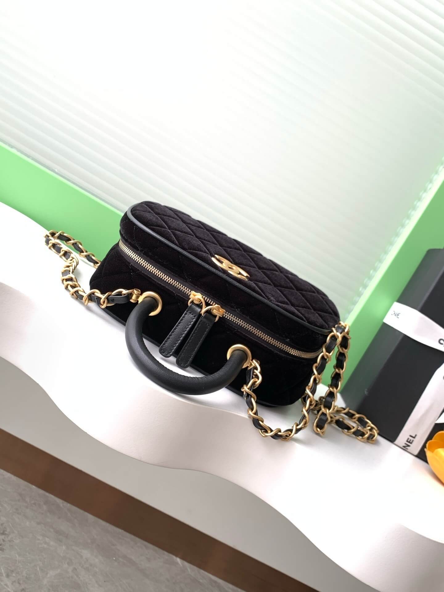 Chanel Mini Bowling quilted Velvet Calfskin Leather Shoulder Crossbody Handbag - Image 35