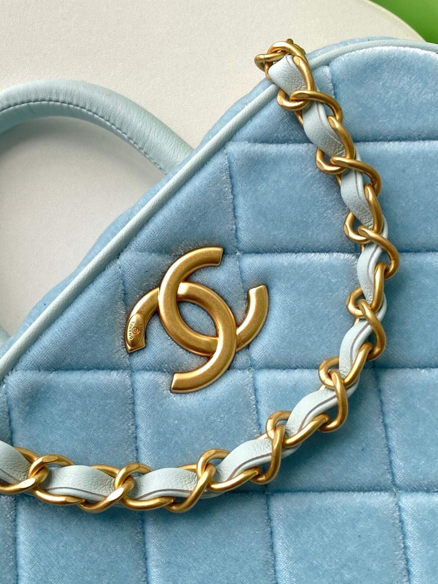 Chanel Mini Bowling quilted Velvet Calfskin Leather Shoulder Crossbody Handbag - Image 5