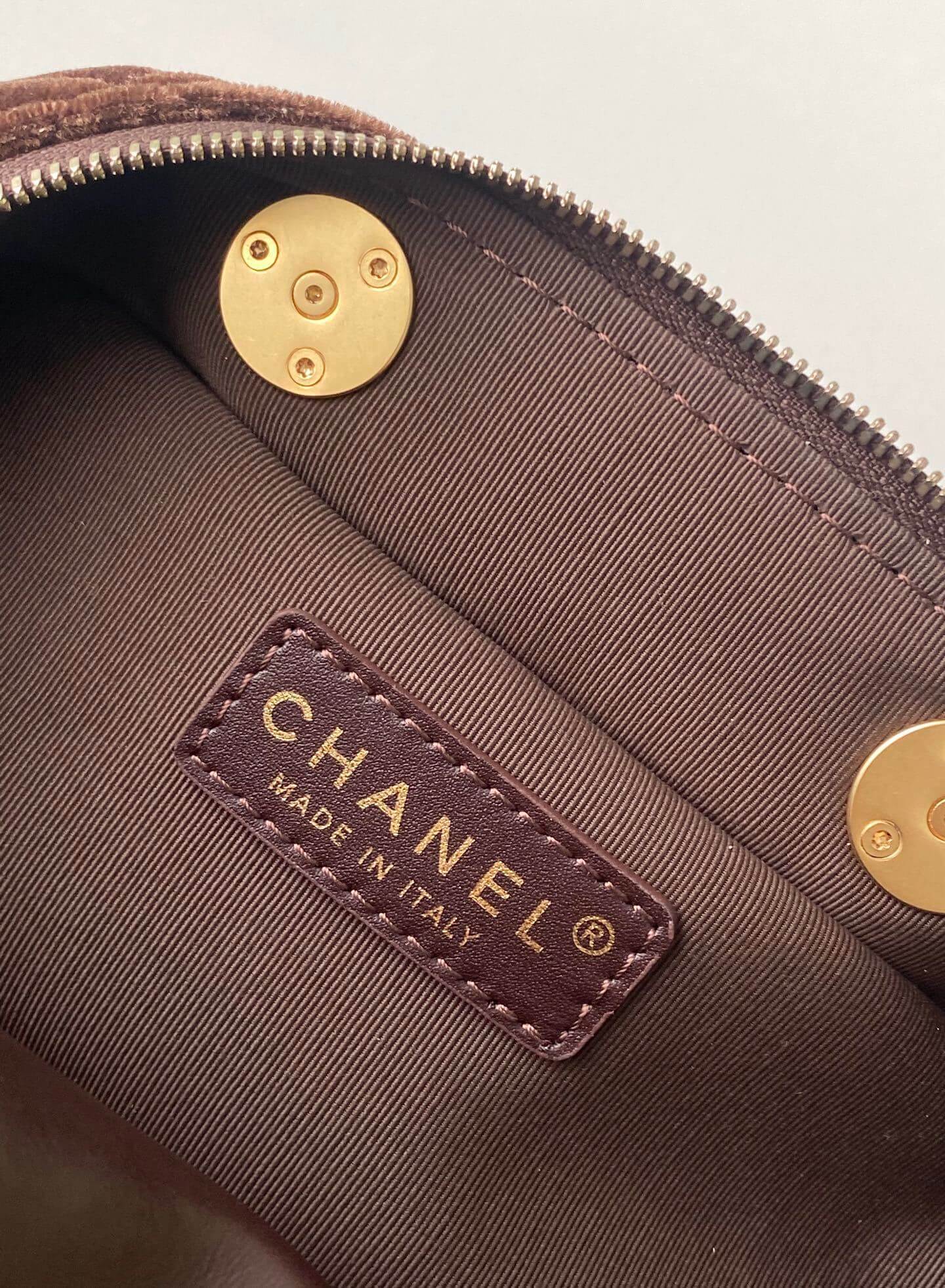 Chanel Mini Bowling quilted Velvet Calfskin Leather Shoulder Crossbody Handbag - Image 22