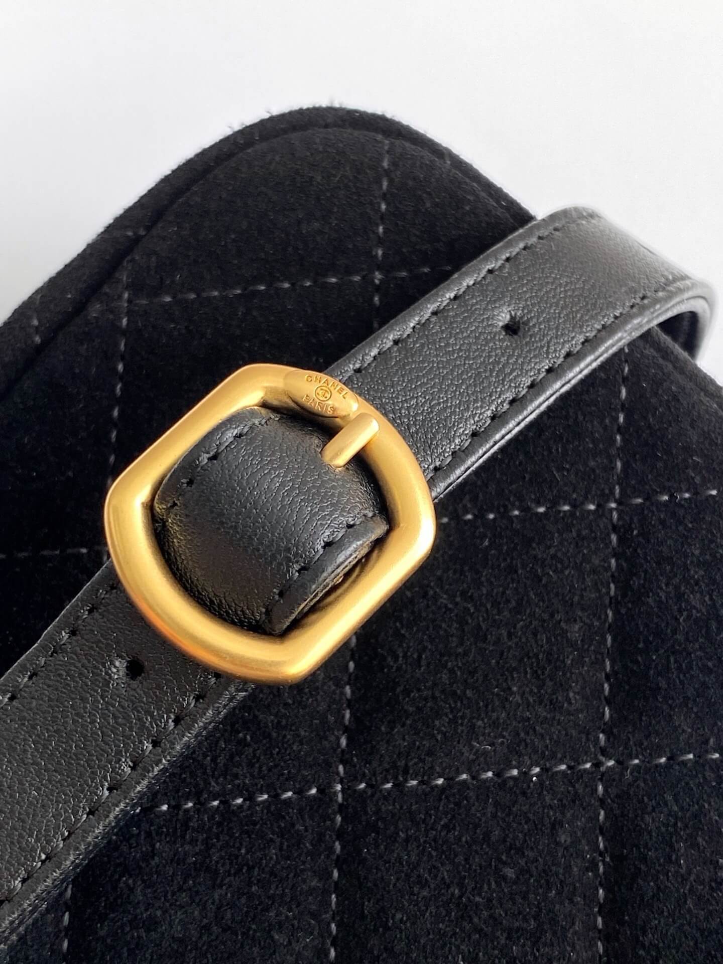 Chanel Mini Flap Suede & Quilted Lambskin Leather Shoulder Crossbody Bag - Image 25