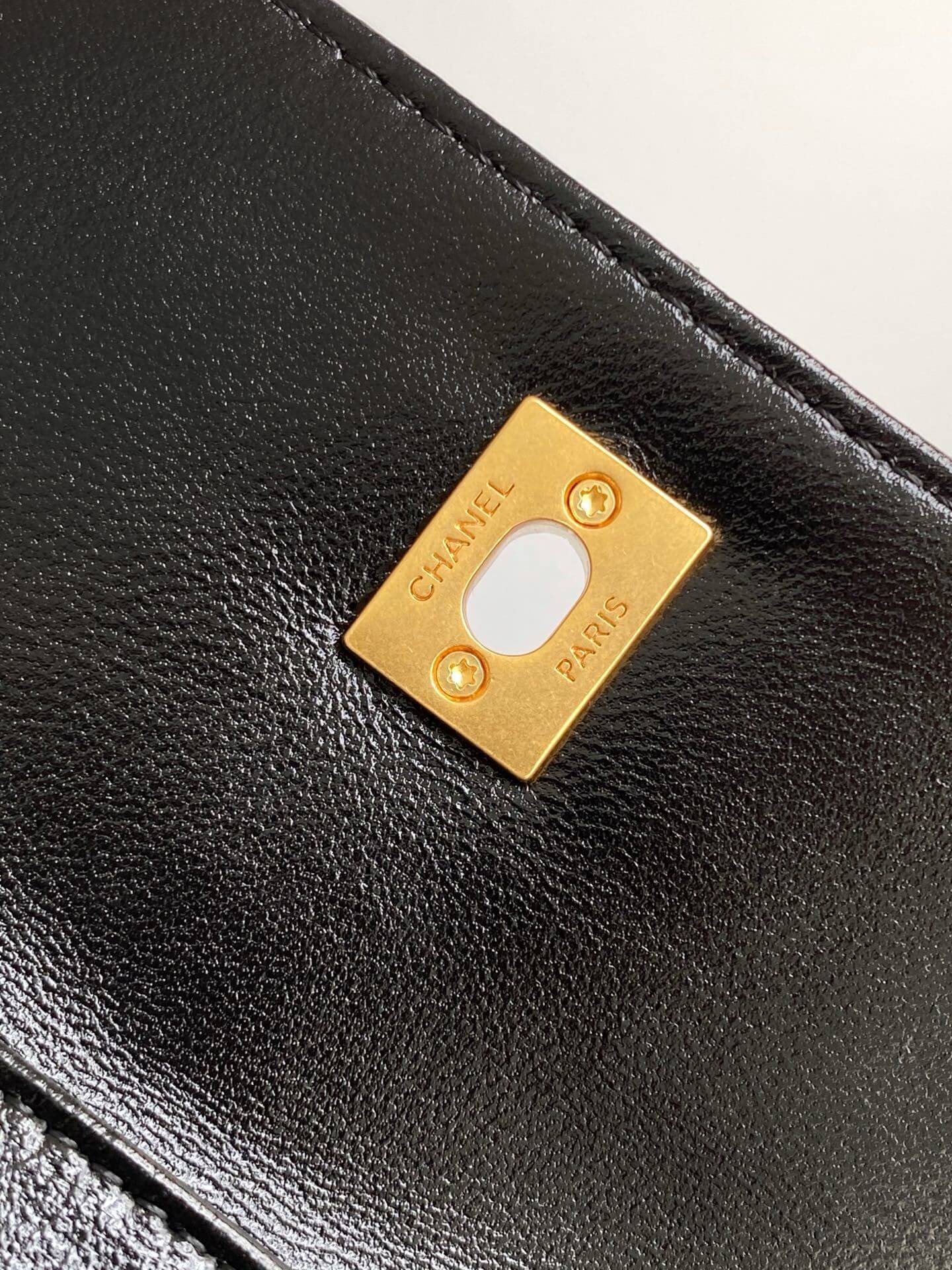 Chanel Mini Flap Suede & Quilted Lambskin Leather Shoulder Crossbody Bag - Image 16