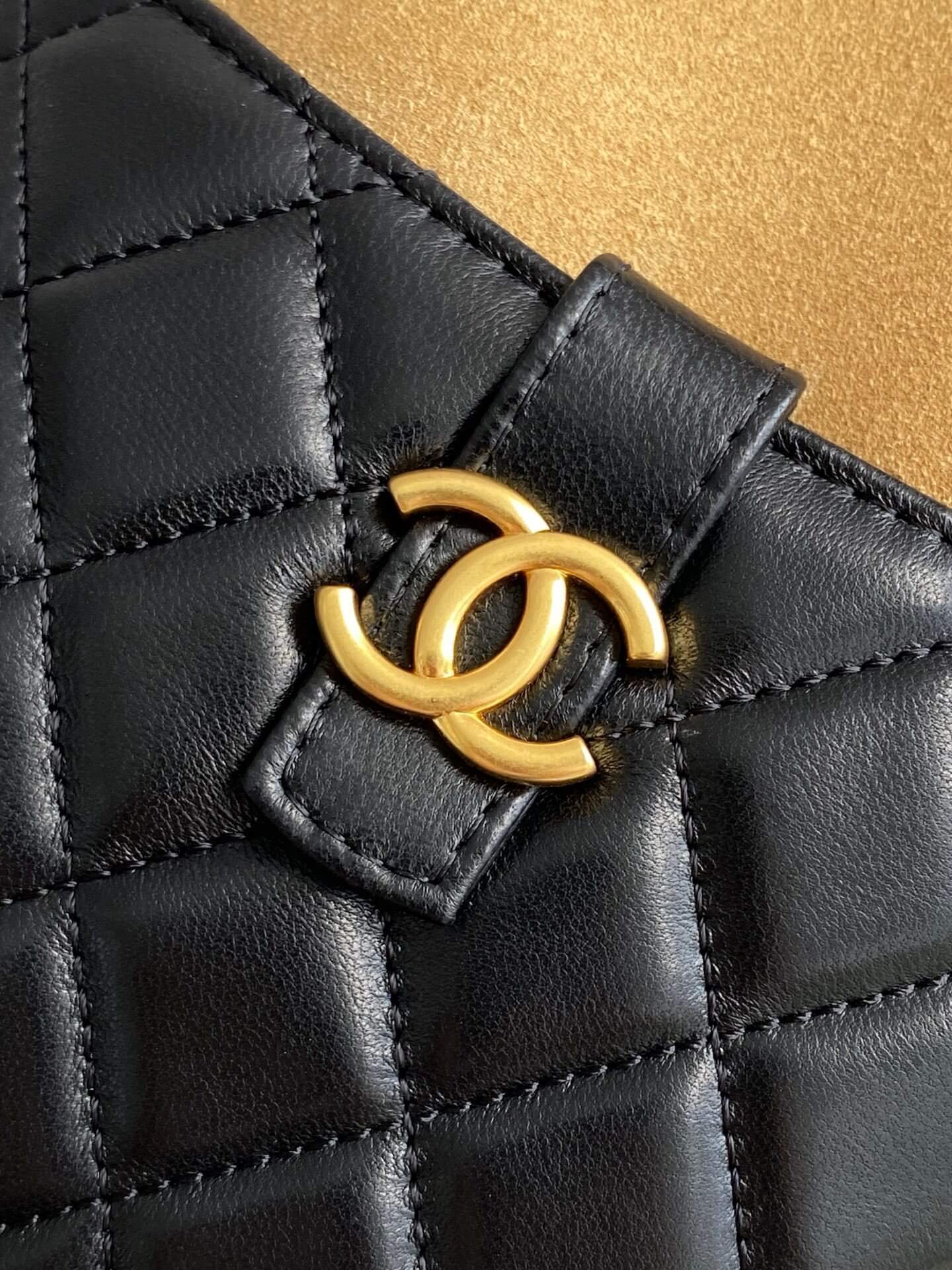 Chanel Mini Top Handle Clutch with Chain Suede Calfskin & Shiny Lambskin / Caviar Leather Shoulder Crossbody Handbag - Image 23