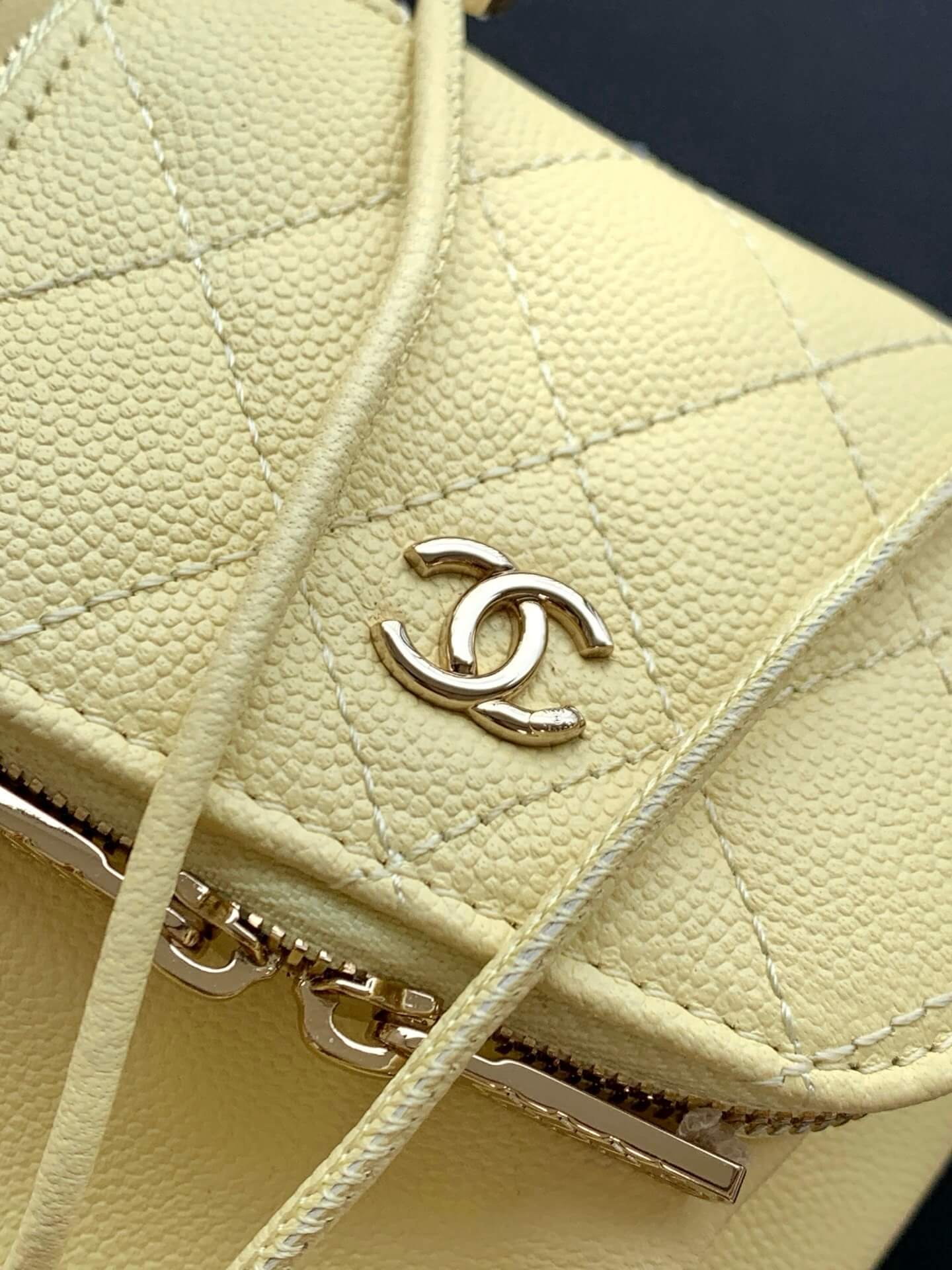 Chanel Mini Top Handle Drawstring Bucket Caviar Leather Shoulder Crossbody Handbag - Image 41