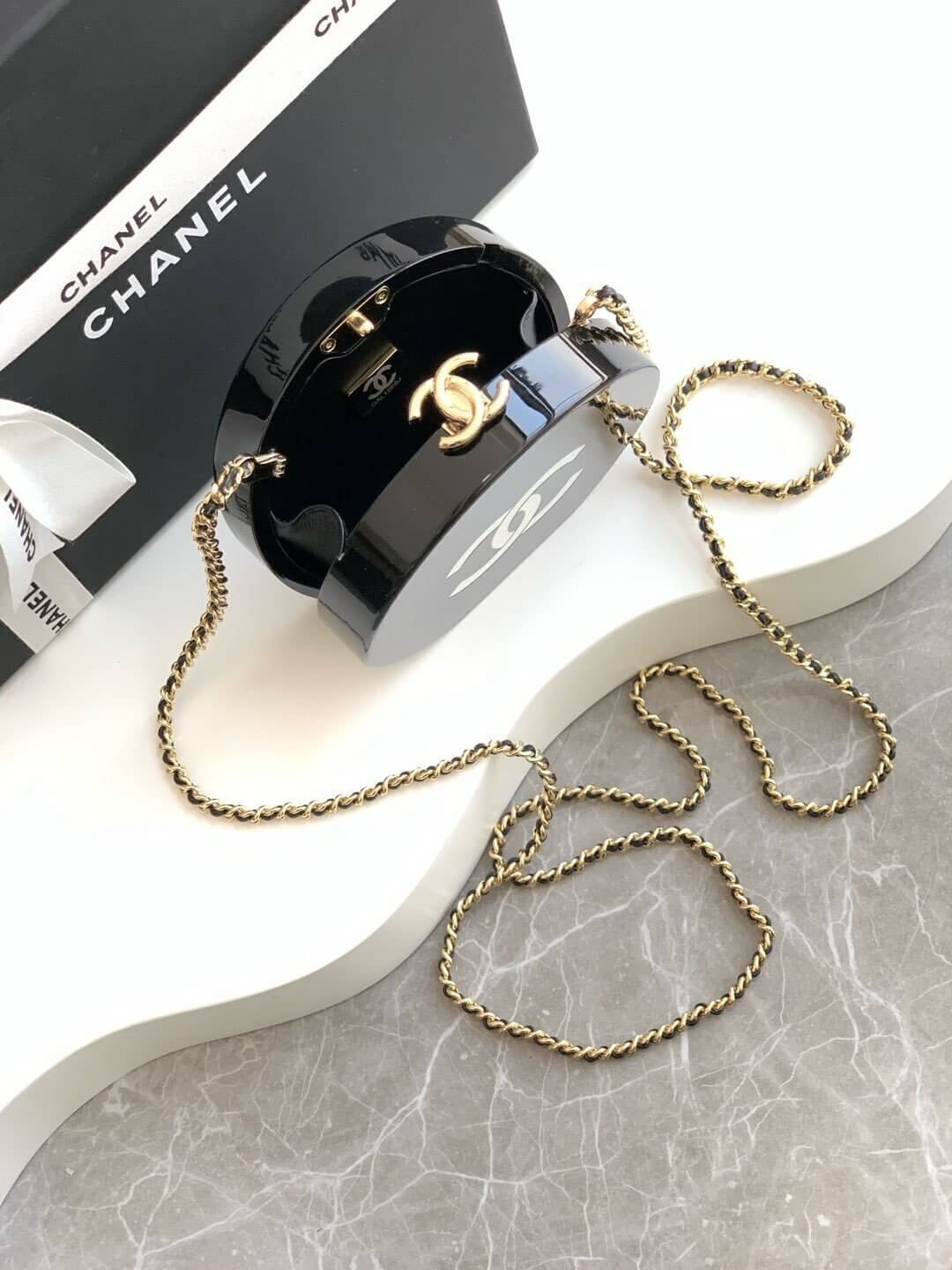 Chanel Resin Plexi CC Round Camellia Minaudiere Clutch Shoulder Crossbody Bag Black/White - Image 3