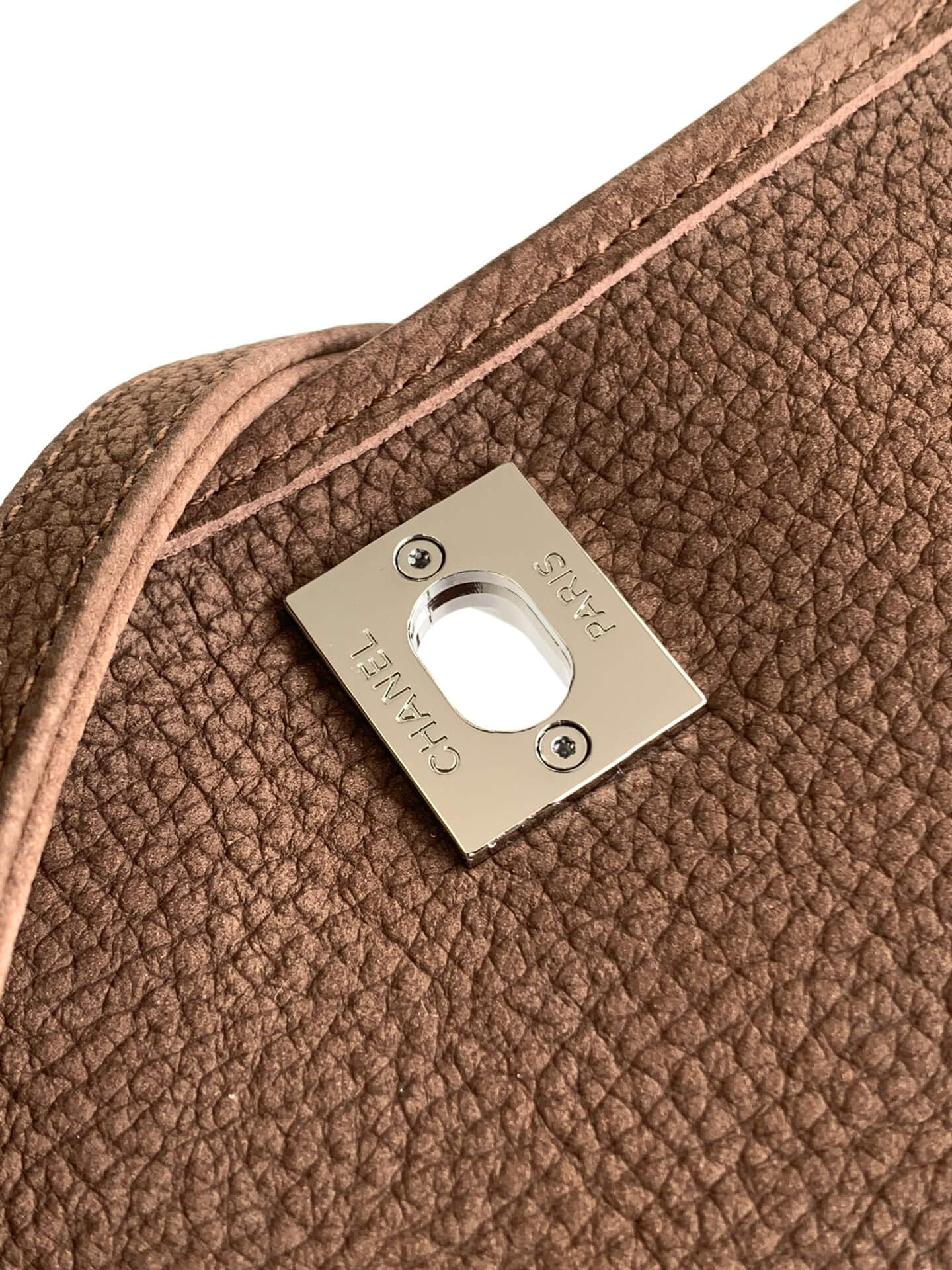 Chanel Single Flap Chain Quilted Nubuck Leather Shoulder Bag - Image 41