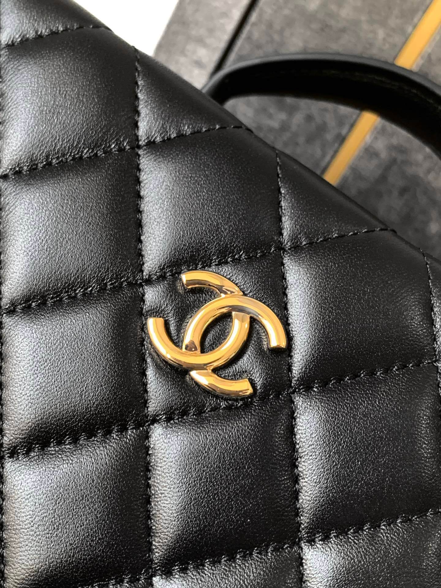 Chanel Mini - Small Flap Bag with a Top Handle Quilted Lambskin Leather Shoulder Crossbody Handbag - Image 15
