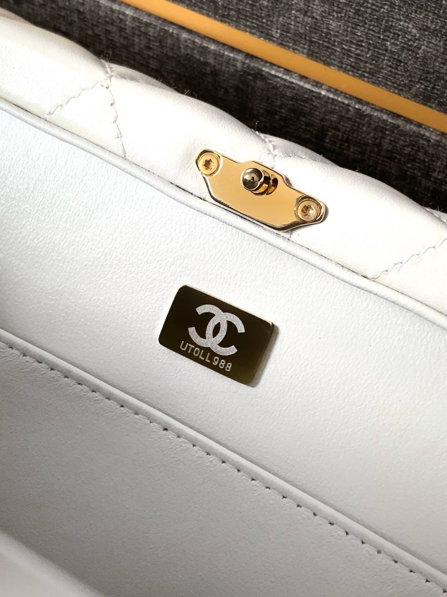 Chanel Mini - Small Flap Bag with a Top Handle Quilted Lambskin Leather Shoulder Crossbody Handbag - Image 31