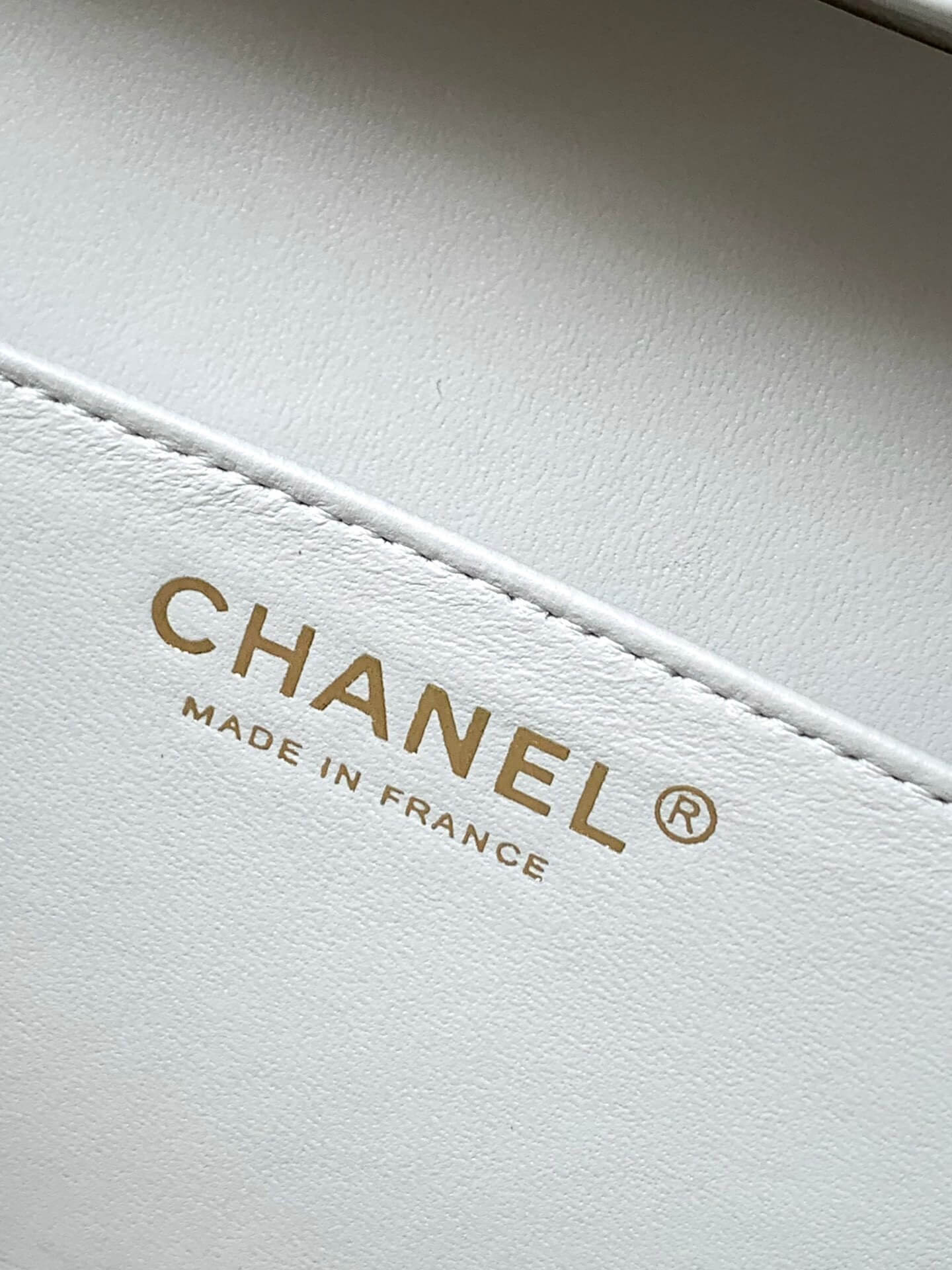 Chanel Mini - Small Flap Bag with a Top Handle Quilted Lambskin Leather Shoulder Crossbody Handbag - Image 32