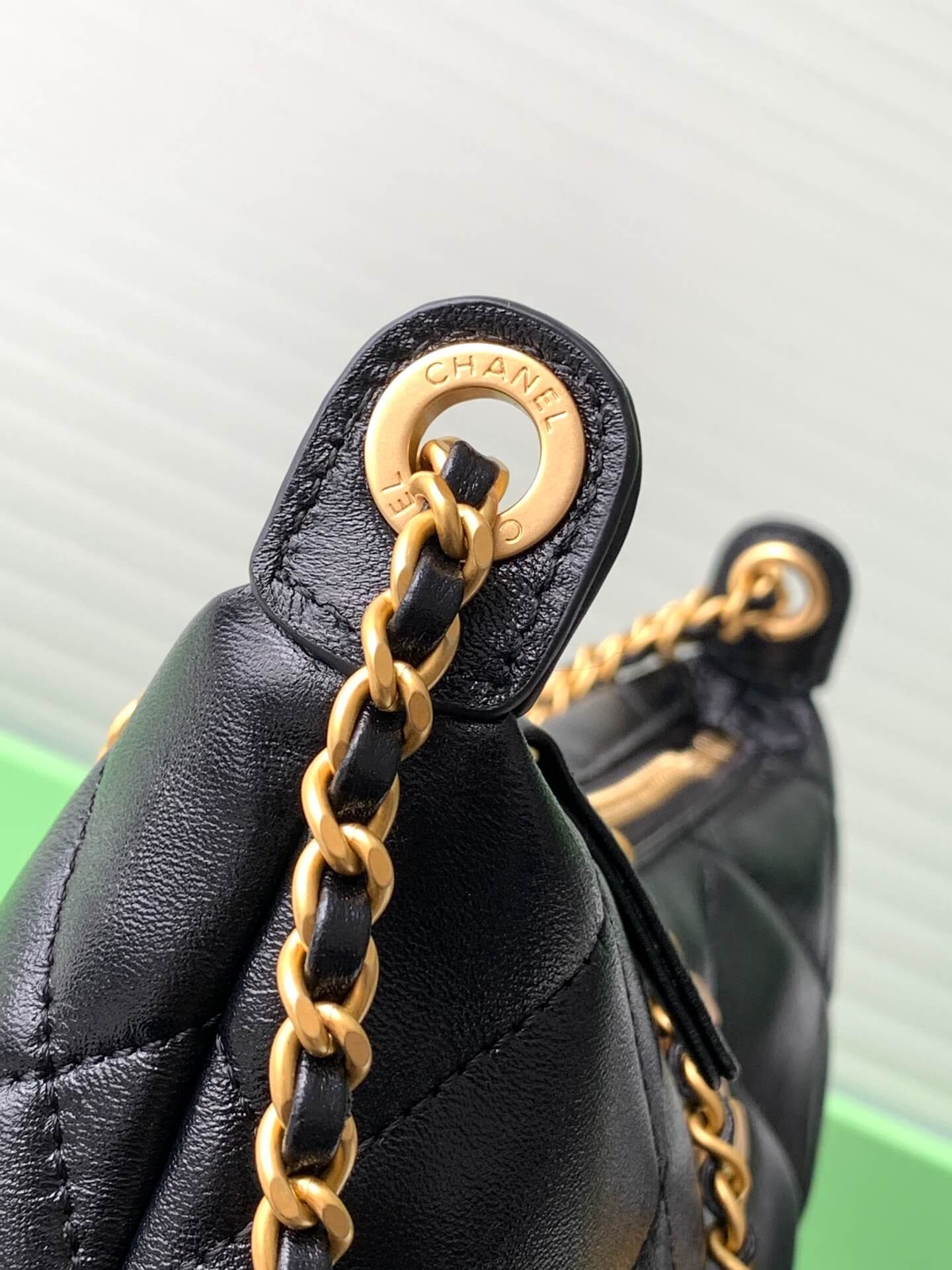 Chanel Small Hobo Quilted Shiny Lambskin Leather Shoulder Bag - Image 7