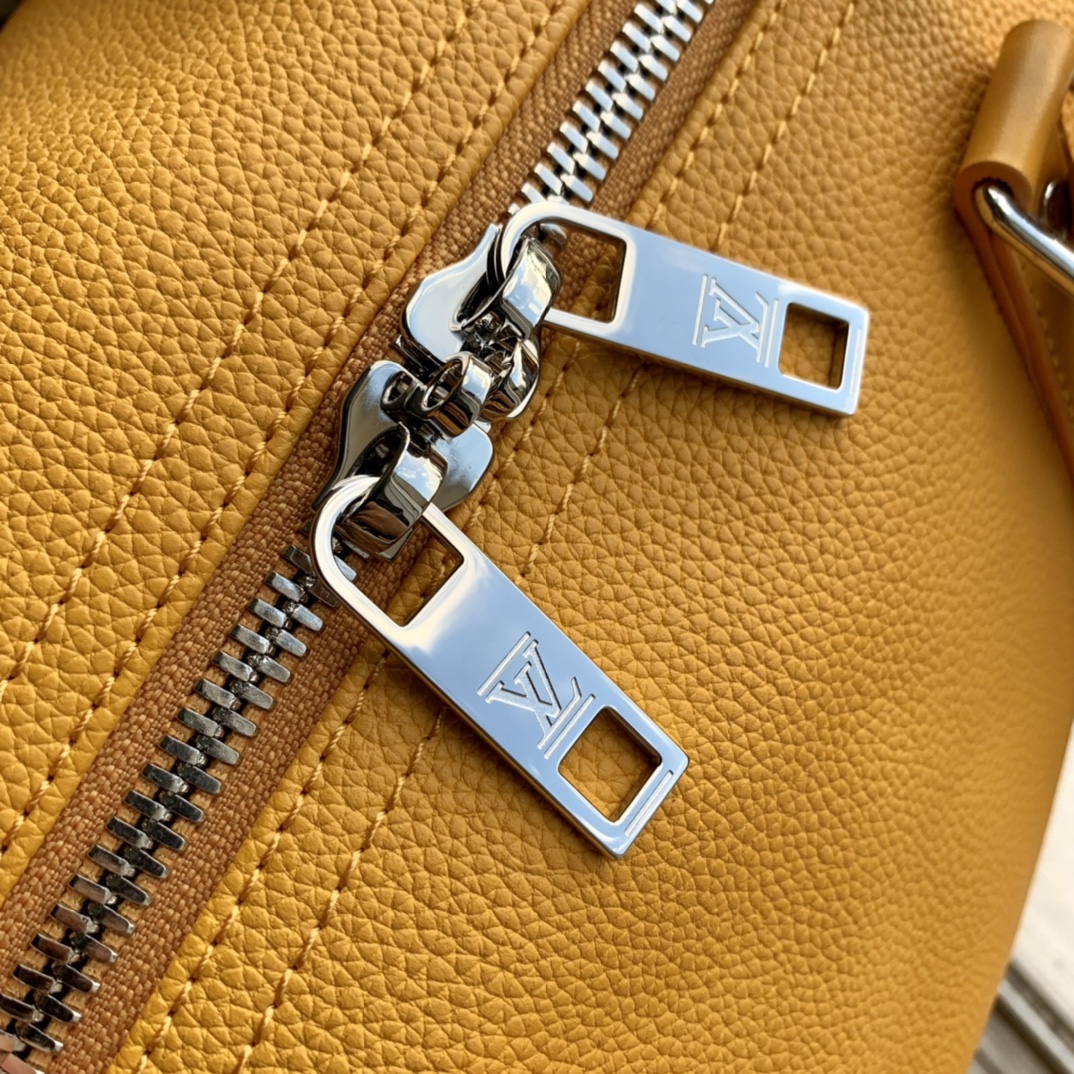 Louis Vuitton LV Aerogram leather Keepall Bandoulière 50 Shoulder Handbag M11693 Ink Blue M21420 Black M21536 Khaki - Orange - Image 32