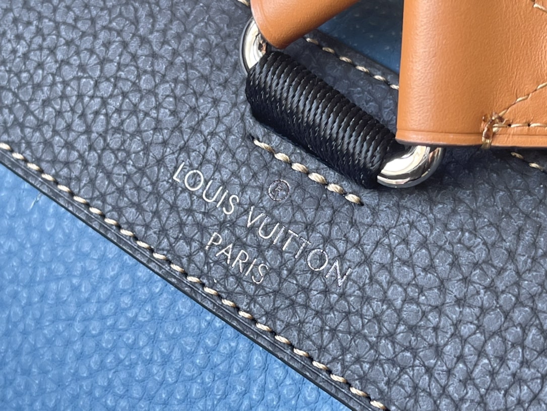 Louis Vuitton LV Christopher PM Backpack Bag M21373 Navy Blue - Image 7