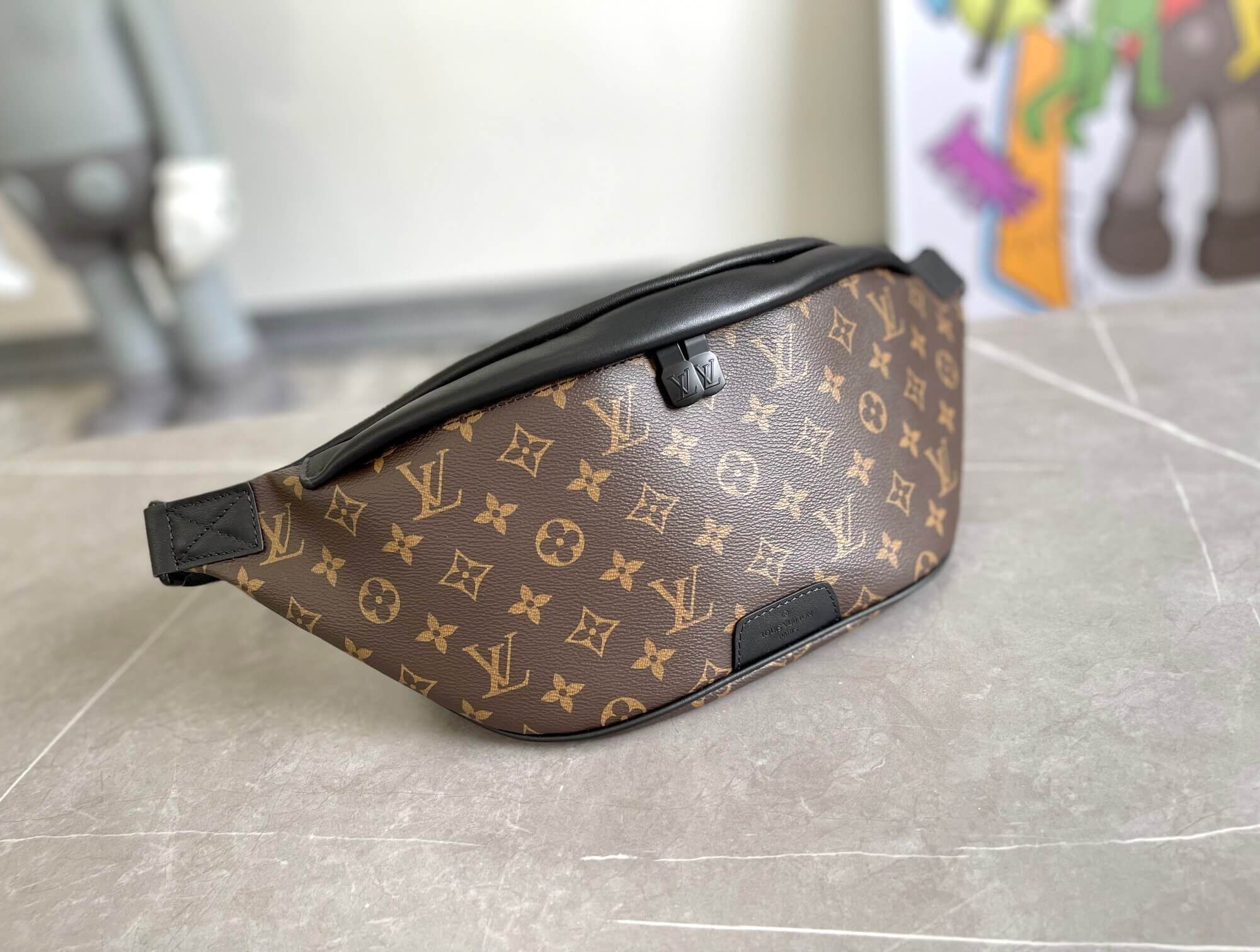 Louis Vuitton LV Monogram Canvas Discovery Bumbag Crossbody Bag M44336 Brown