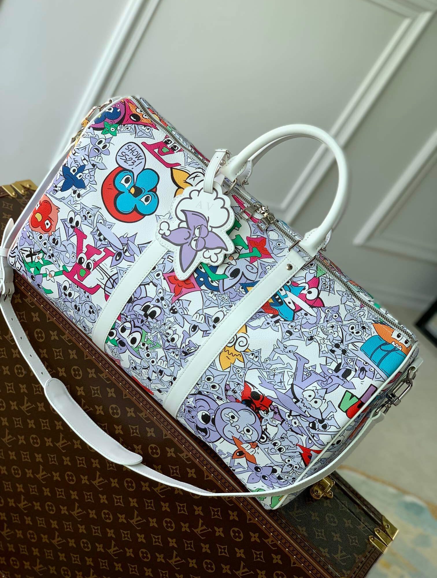 Louis Vuitton LV Monogram Comic Canvas Keepall Bandoulière 50 Shoulder Handbag M21863 Multicolor