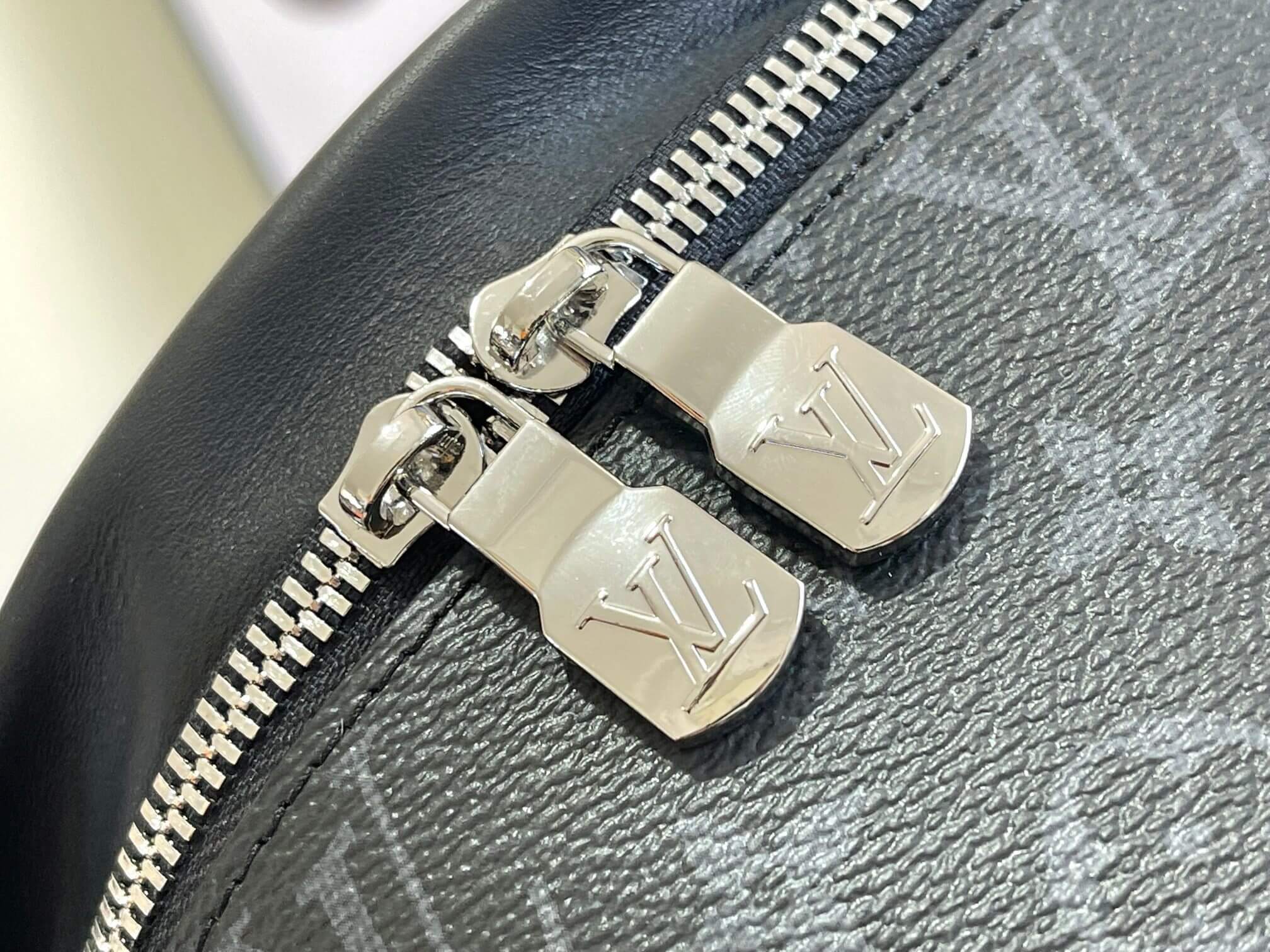 Louis Vuitton LV Monogram Eclipse Canvas Discovery Bumbag Crossbody Bag M46035 Black - Image 8