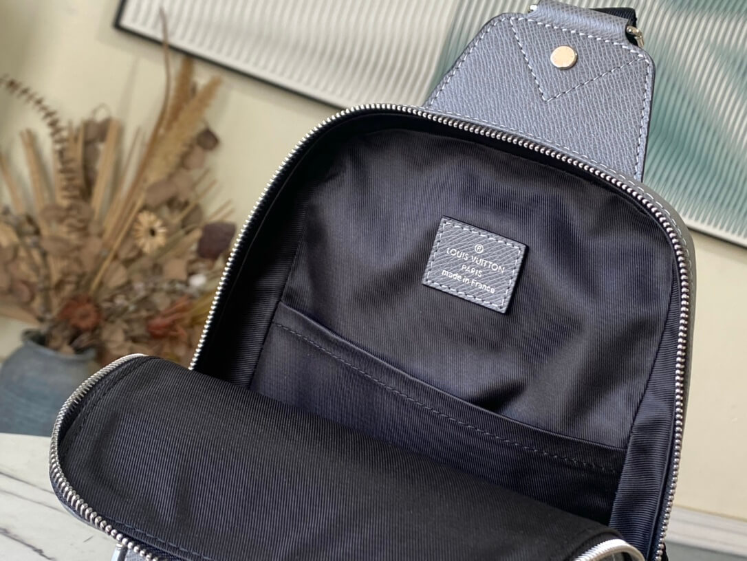 Louis Vuitton LV Taiga leather Avenue Slingbag Crossbody Backpack Bag M30860 Grey - Image 3